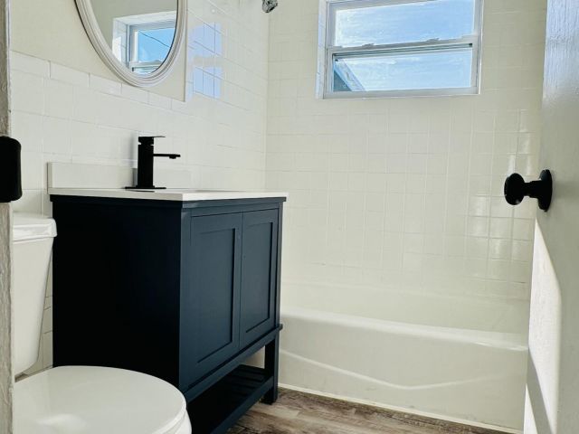 Дом в аренду по адресу 1146 W 24th Street - фото 6089264