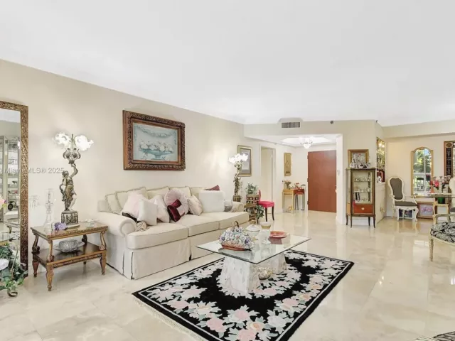 Продажа квартиры #410 - фото 5640699