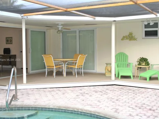 Дом в аренду по адресу 1933 Twin Dolphin Lane - фото 5565716