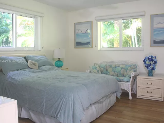 Дом в аренду по адресу 1933 Twin Dolphin Lane - фото 5565701