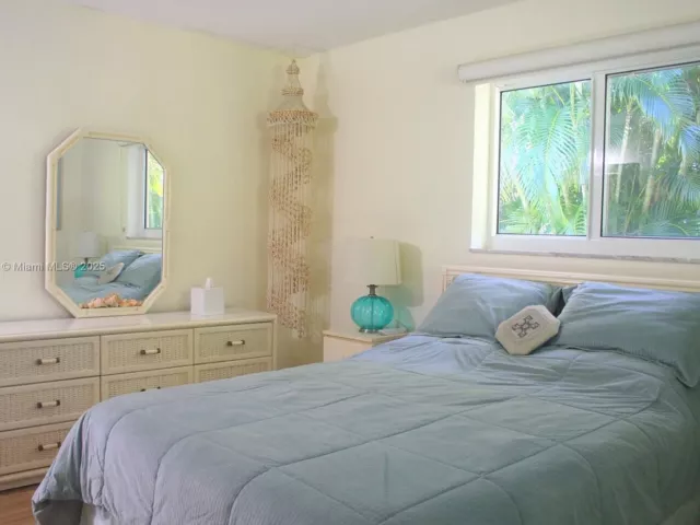 Дом в аренду по адресу 1933 Twin Dolphin Lane - фото 5565702