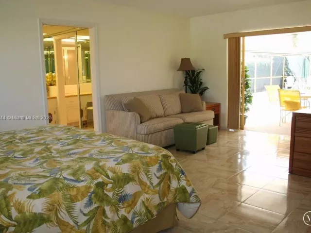 Дом в аренду по адресу 1933 Twin Dolphin Lane - фото 5565708