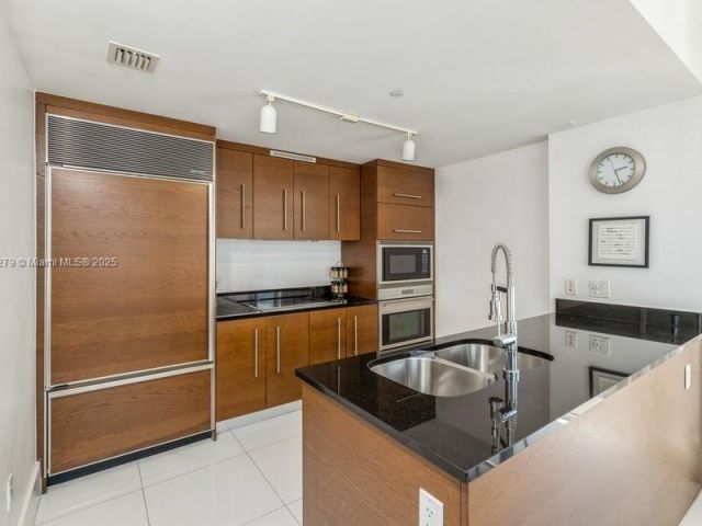 Квартира в аренду номер3704 - фото 5615811