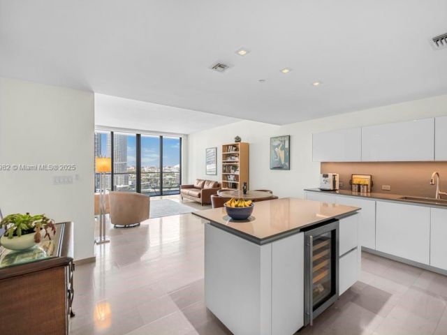 Продажа квартиры #1710 - фото 5608115