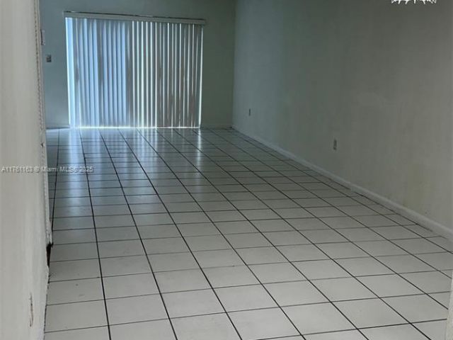 Дом в аренду по адресу 504 NW 179th St . - фото 6066887