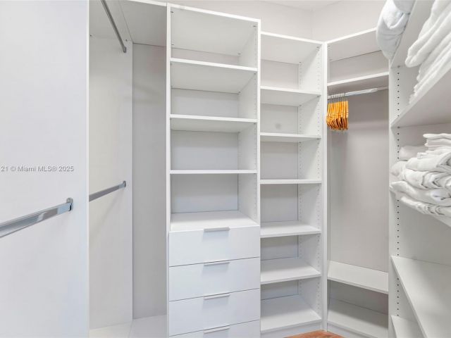 Квартира в аренду номер2810 - фото 5856159