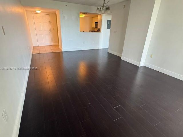 Продажа квартиры #1507 - фото 6168199