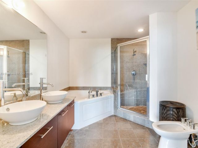 Продажа квартиры #818 - фото 5563842