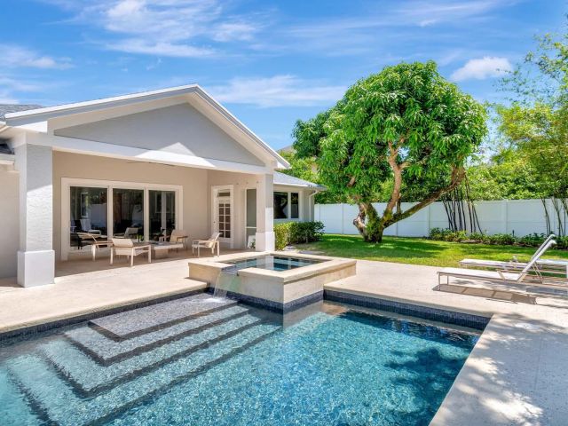 Дом в аренду по адресу 514 NW 13th Street - фото 5757333