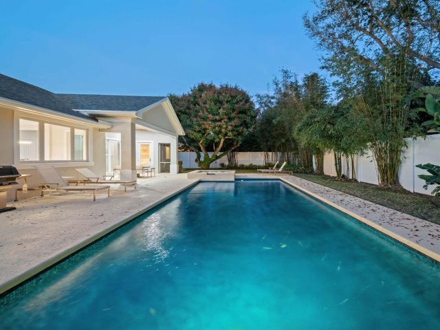 Дом в аренду по адресу 514 NW 13th Street - фото 5757334