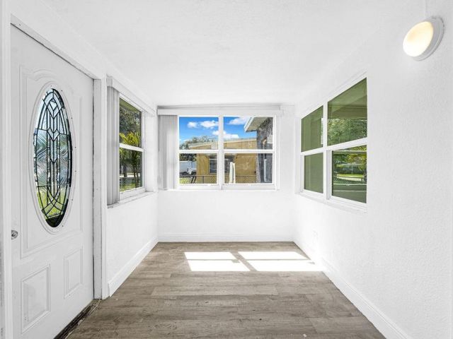 Продажа дома по адресу 419 NW 19th Ave - фото 6280558