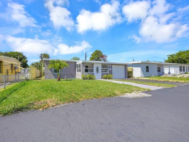 Продажа дома по адресу 419 NW 19th Ave - фото 6280560