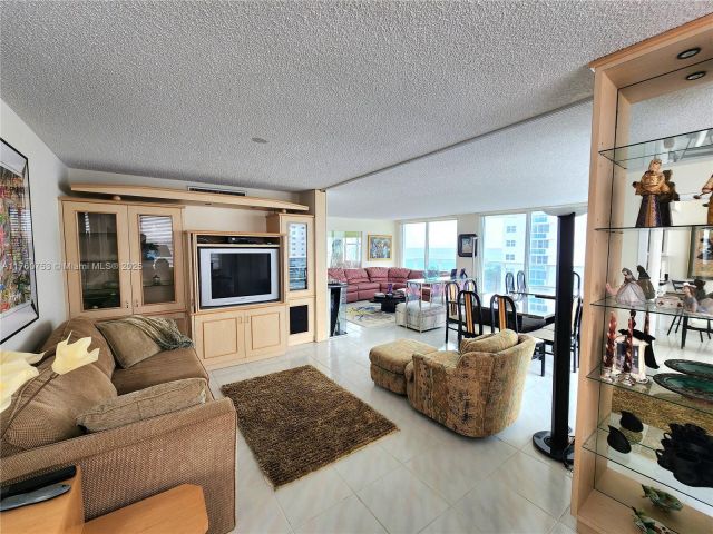 Продажа квартиры #708S - фото 5736047