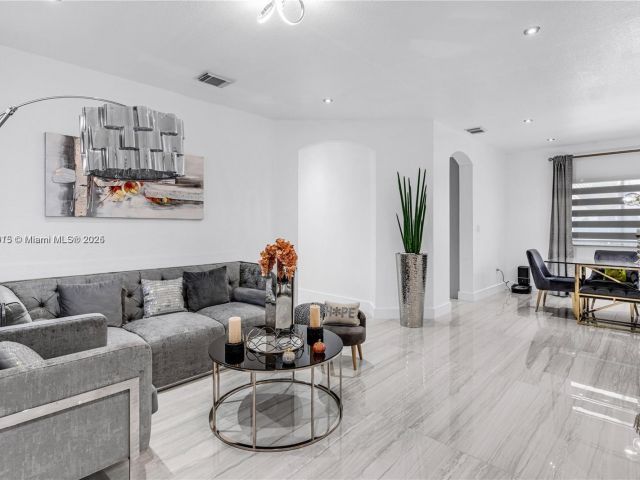 Продажа дома по адресу 14214 SW 289th Ter - фото 5924954