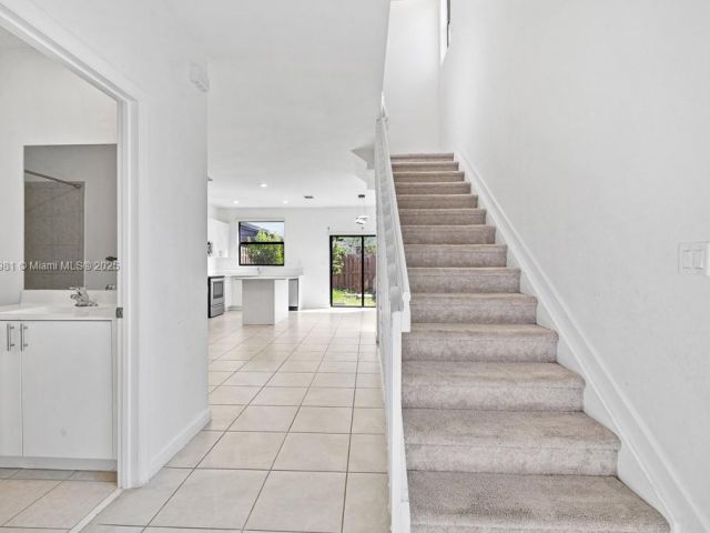 Продажа дома по адресу 11756 SW 245th Ter - фото 5739216