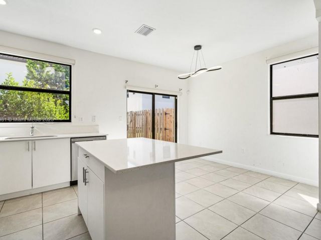 Продажа дома по адресу 11756 SW 245th Ter - фото 5739223