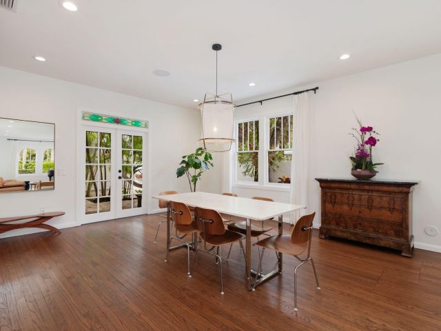 Продажа дома по адресу 306 Marlborough Place - фото 5750612