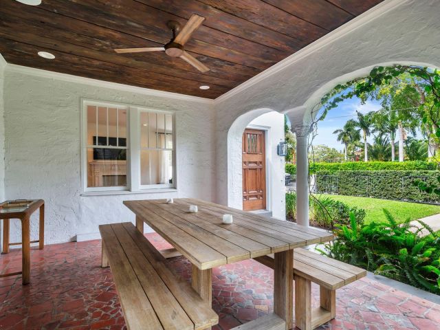 Продажа дома по адресу 306 Marlborough Place - фото 5750619