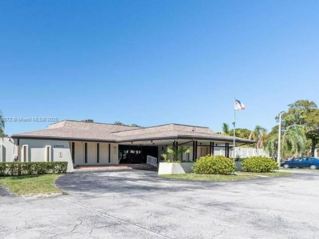 Дом в аренду по адресу 11260 SW 172nd St II2831 - фото 7449754