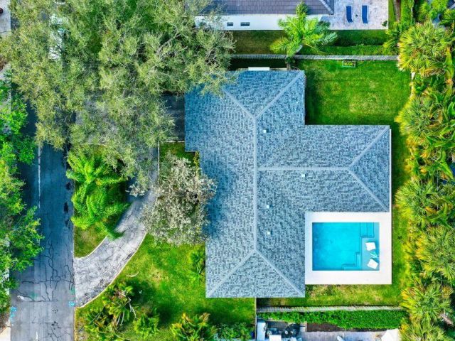 Дом в аренду по адресу 115 NE 18th Street - фото 5756955