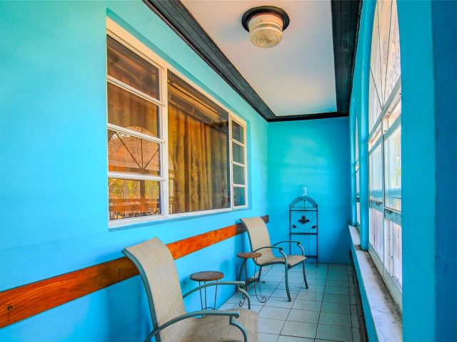 Продажа дома по адресу 17800 NW 8th Ave - фото 5720787