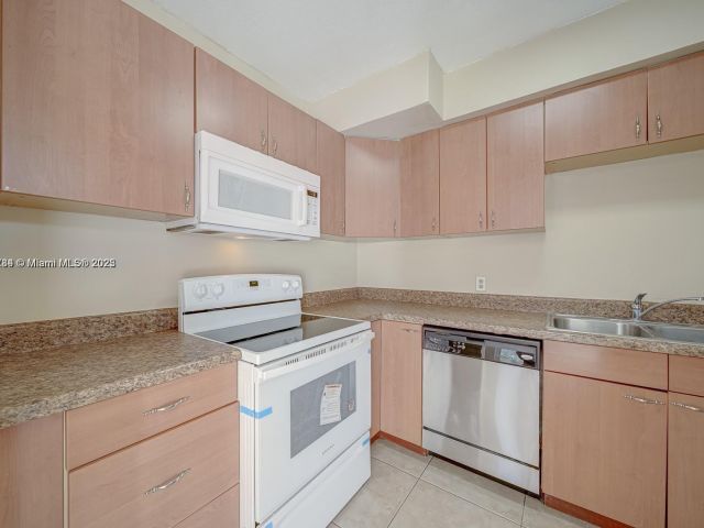 Продажа дома по адресу 442 NW 100th St - фото 6249055