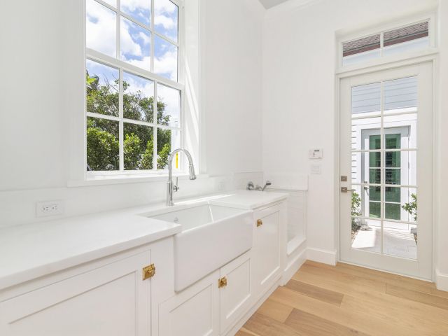 Продажа дома по адресу 205 Gray Street - фото 5856535