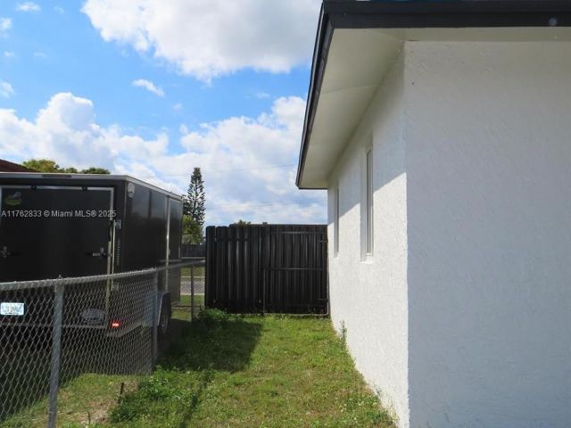 Продажа дома по адресу 95 SW 17th Ter - фото 5595694