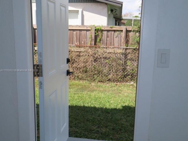 Продажа дома по адресу 95 SW 17th Ter - фото 5595703