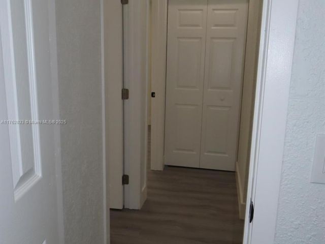 Продажа дома по адресу 95 SW 17th Ter - фото 5595706