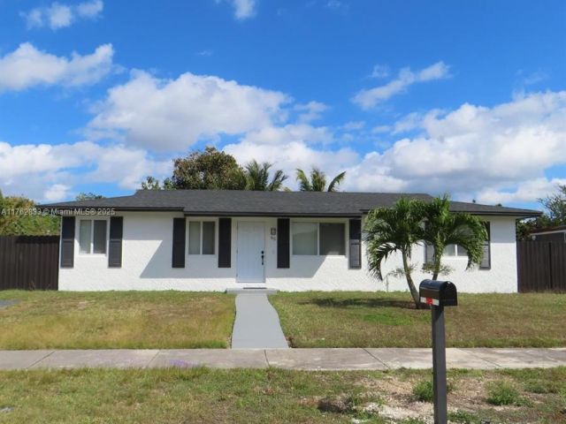 Продажа дома по адресу 95 SW 17th Ter - фото 5595707