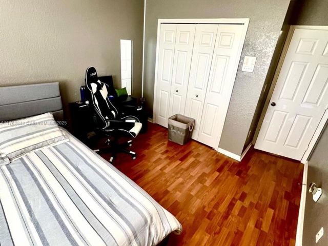 Продажа дома по адресу 11512 NW 48th Ter . - фото 5774600