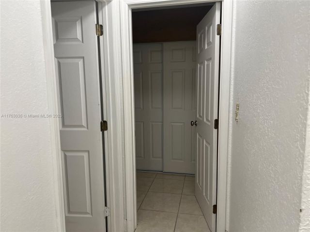 Продажа дома по адресу 116 SW 135th Ave - фото 5556419