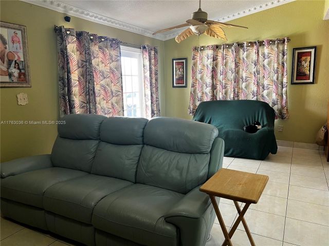 Продажа дома по адресу 116 SW 135th Ave - фото 5556425