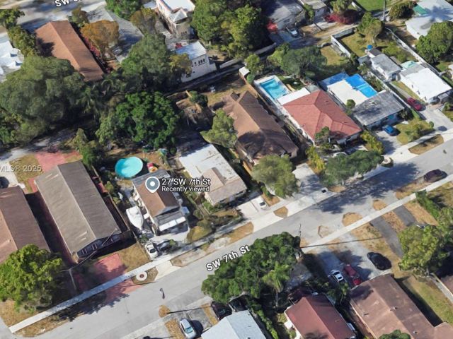Продажа дома по адресу 27 SW 7th St - фото 5523061