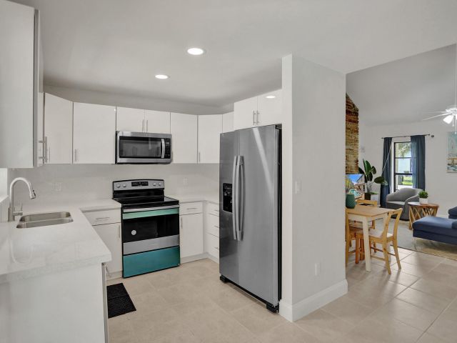 Дом в аренду по адресу 3530 Boulevard Chatelaine Boulevard - фото 5756698