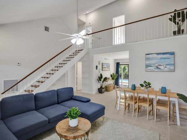 Дом в аренду по адресу 3530 Boulevard Chatelaine Boulevard - фото 5756701