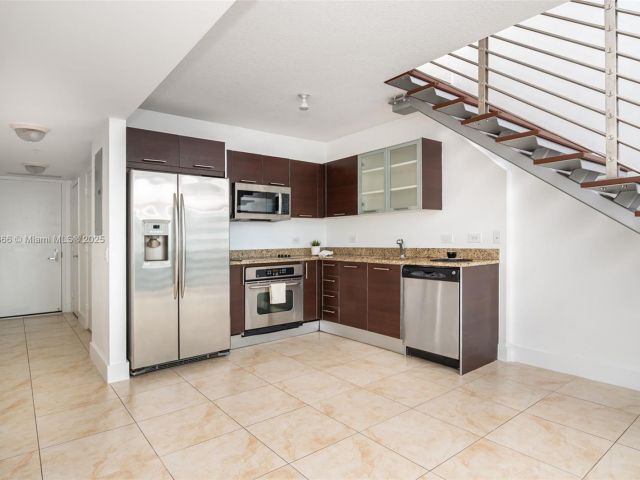 Продажа квартиры #1815 - фото 5644930