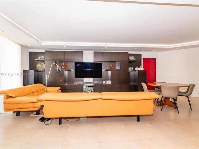 Продажа квартиры #5M - фото 5699823