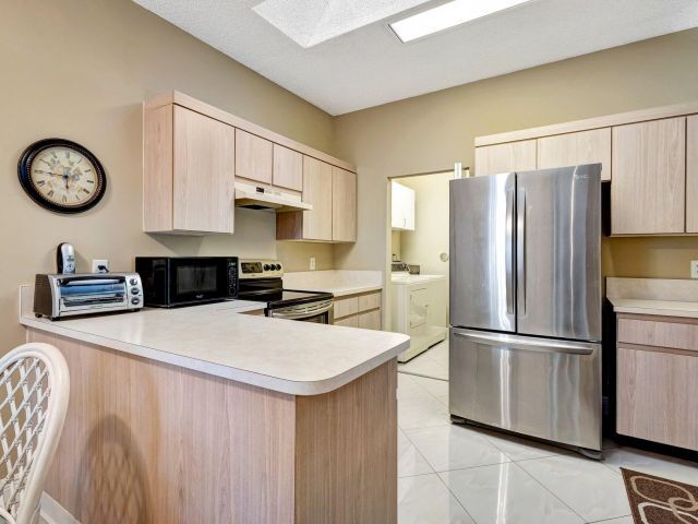 Продажа дома по адресу 7848 Mansfield Hollow Road - фото 5756095