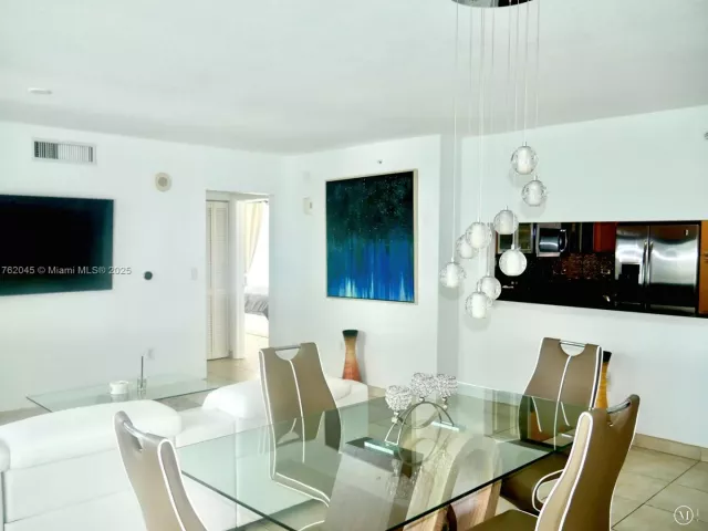 Продажа квартиры #2611 - фото 6804878