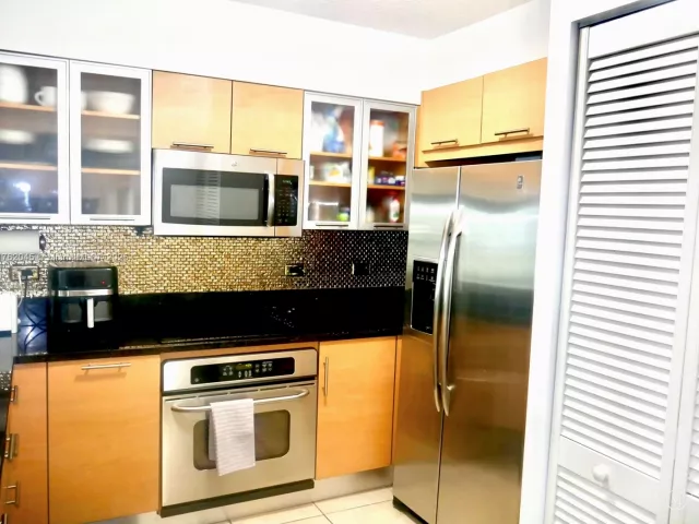 Продажа квартиры #2611 - фото 6804874