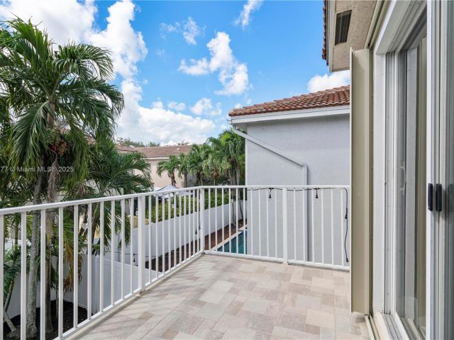 Продажа дома по адресу 7546 NW 18th Dr - фото 5546786