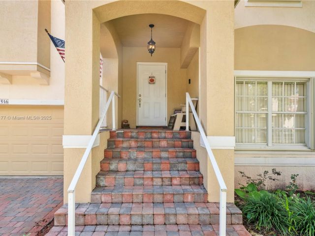 Продажа дома по адресу 7546 NW 18th Dr - фото 5546801