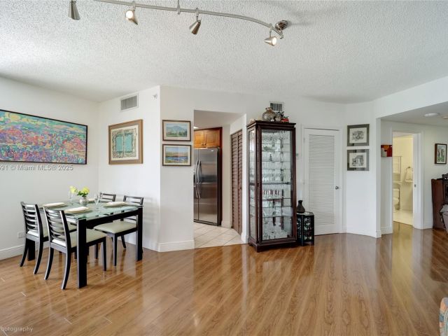 Продажа квартиры #1510 - фото 5717704