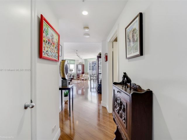 Продажа квартиры #1510 - фото 5717710