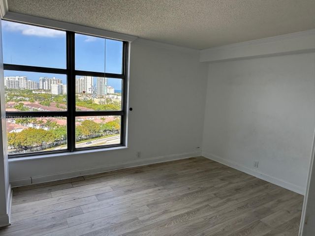 Продажа квартиры #1608 - фото 5690011