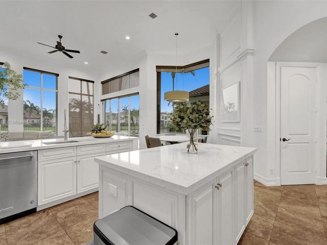 Продажа дома по адресу 17529 Middlebrook Way - фото 5588375