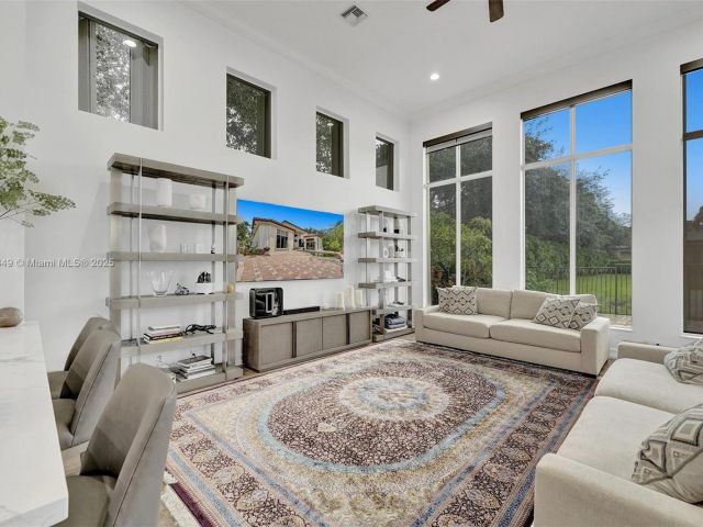 Продажа дома по адресу 17529 Middlebrook Way - фото 5588380