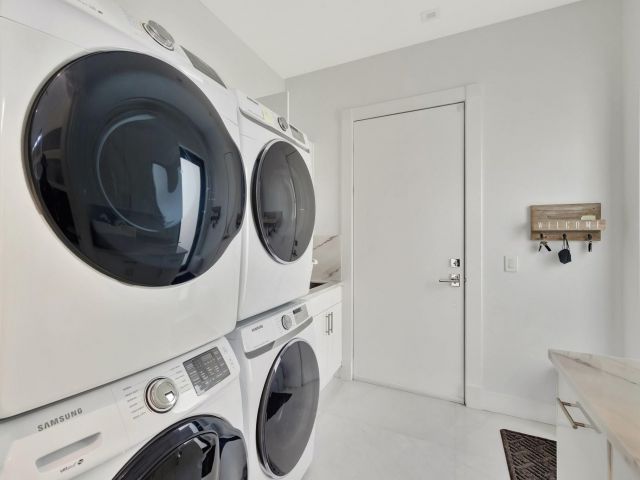 Продажа дома по адресу 2707 Sea Island Dr - фото 5802237